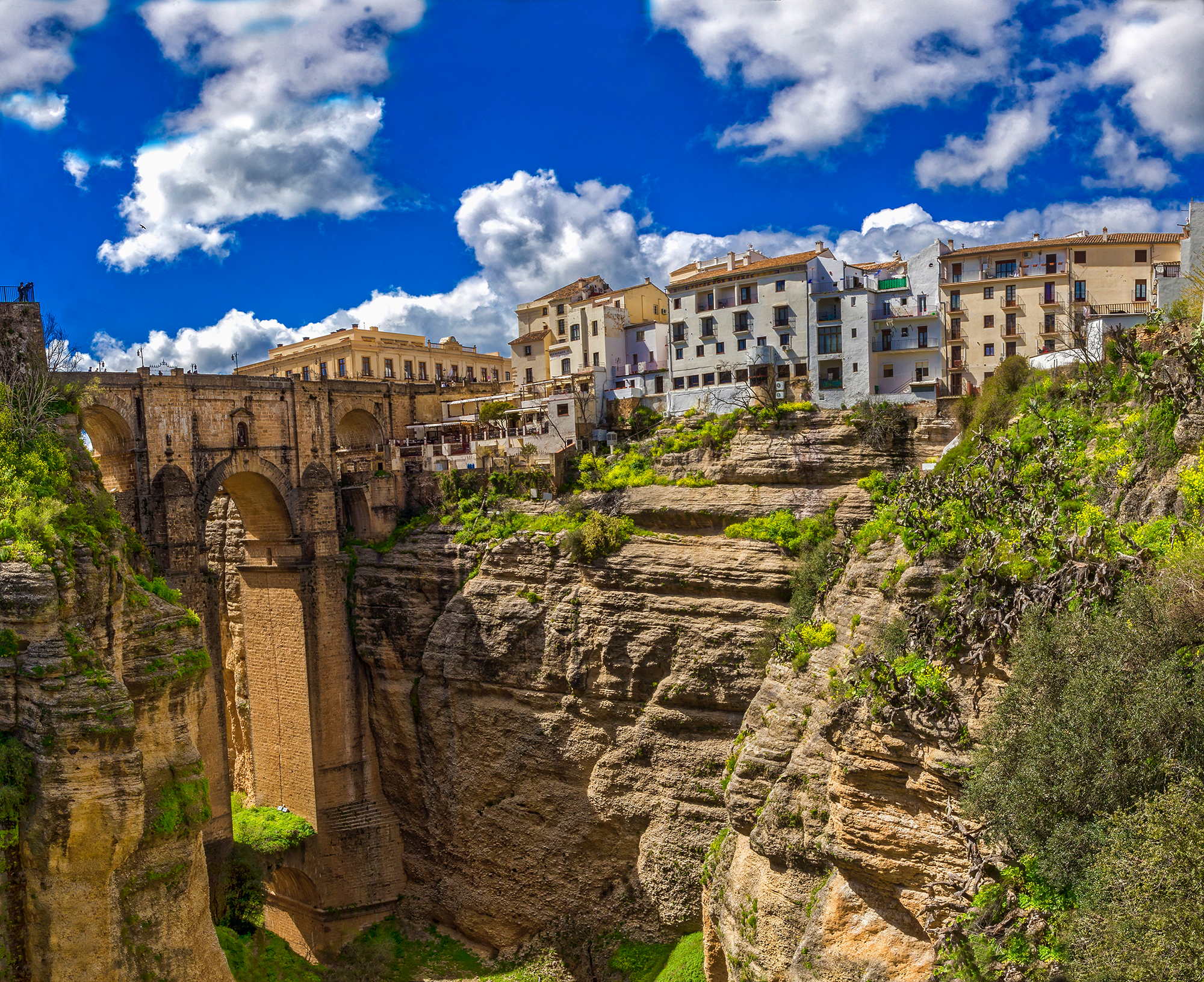 Ronda - Ville perchée sur un à pic de 100 mètres